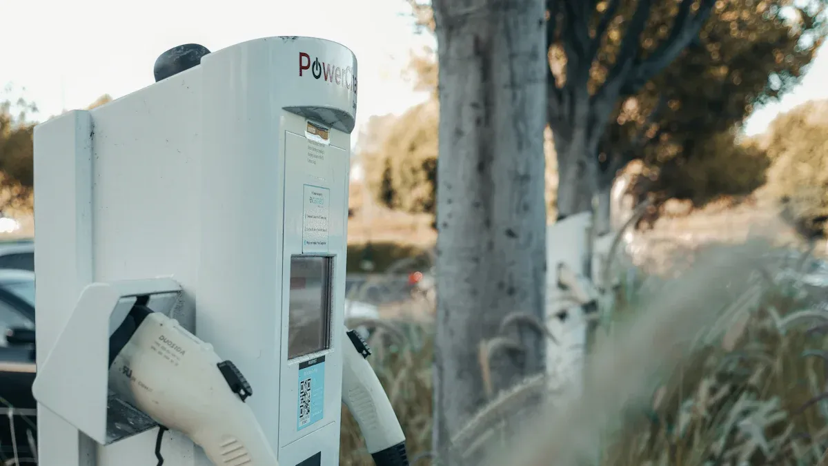 Carregadores e conectores para veículos eléctricos que deve conhecer em 2025