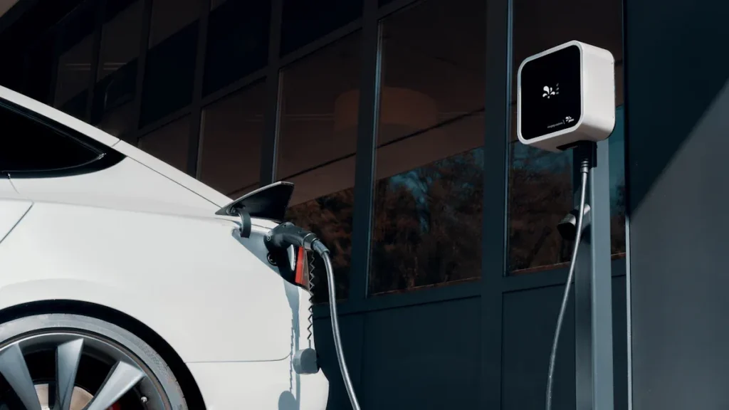 ¿Es realmente seguro instalar un cargador EV en casa?