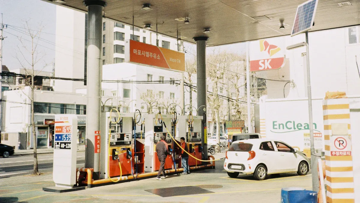 Caraterísticas e comodidades dos postos públicos de carregamento de veículos eléctricos em Singapura