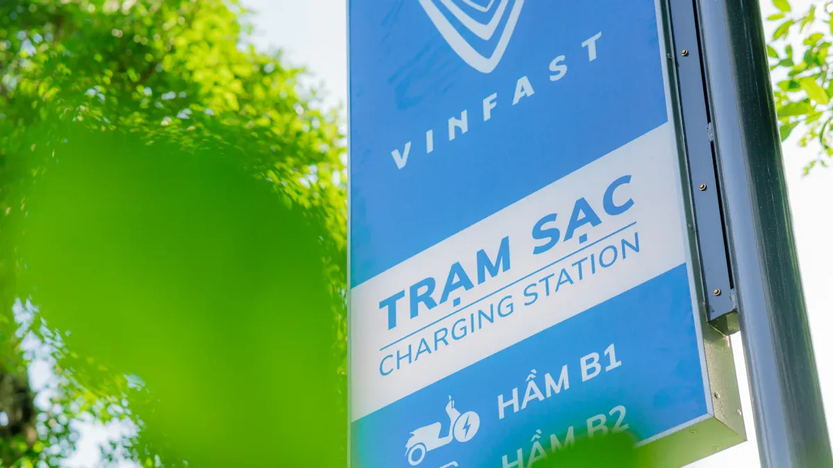 Level 1 vs. Public Charging: What