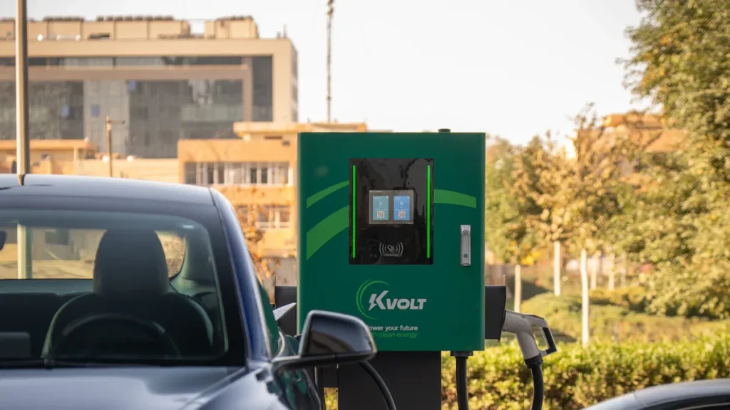 Level 1 vs. Level 2 Charging: What Every French EV Owner Needs to Know in 2025