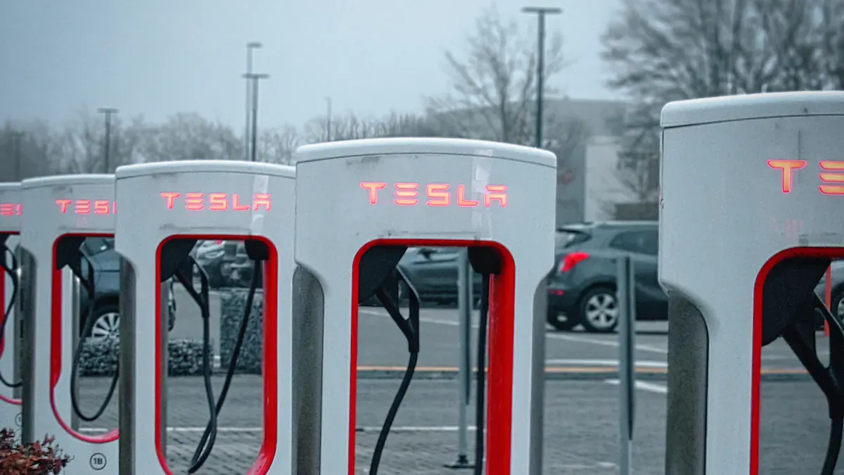 Solving "Range Anxiety" in Indonesia with the Growing Level 3 Charger Network 3 The Expansion of Indonesia’s Level 3 EV Charging Hubs