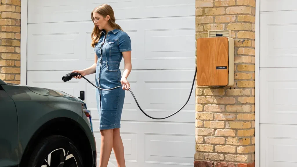 What is the average cost to fully charge an electric car?